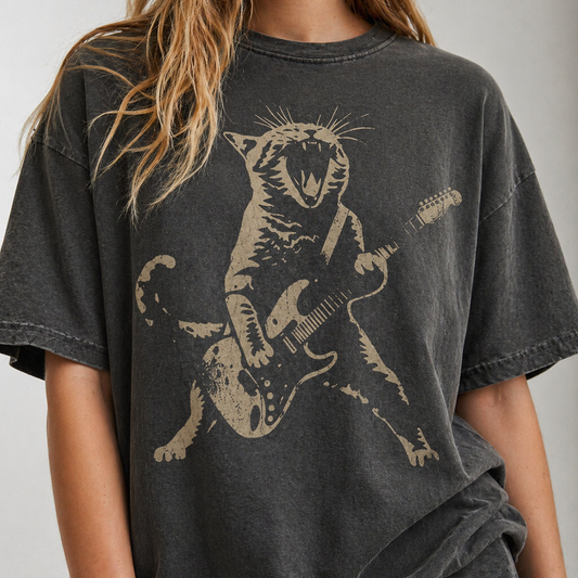 Cat Playing Guitar Shirt – Vintage Rock Cat T-Shirt, Funny Music Graphic Tee for Cat Lovers & Guitar Players